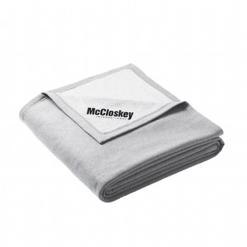 Oversized Core Fleece Sweatshirt Blanket
